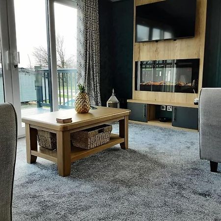 Holiday Home With A Hot Tub St Austell Esterno foto